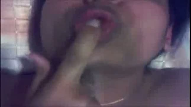 Slutty college girl satisfies her boyfriend on a trip to goa